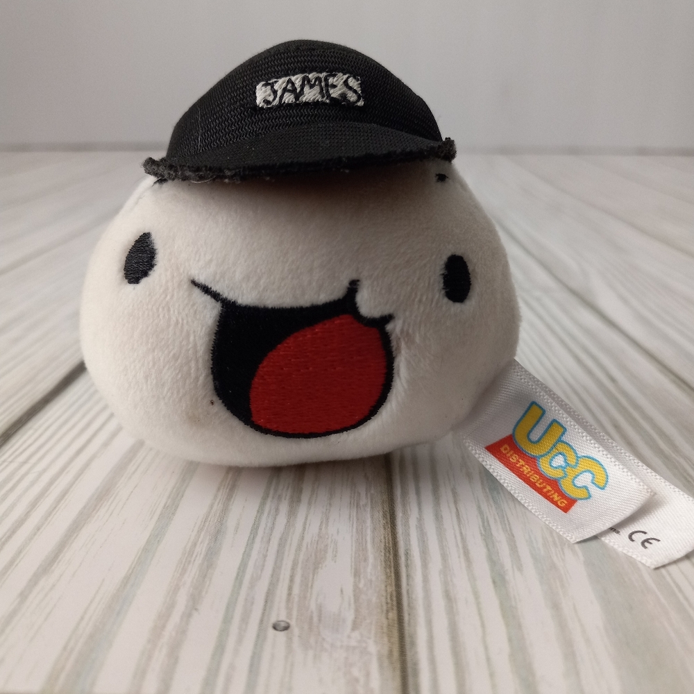 UCC Distributing The Odd 1S Out Head Plush Bag Clip